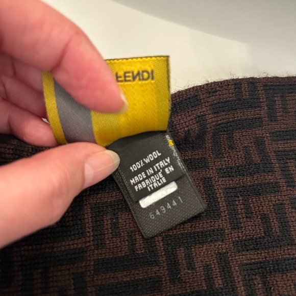 Fendi Zucca Scarf - Picture 2 of 4